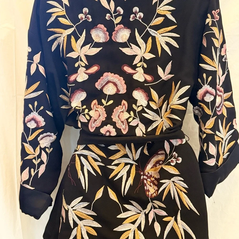 Zara TRF Collection Black and Pink Floral Blazer with Open Front - Picture 4 of 5
